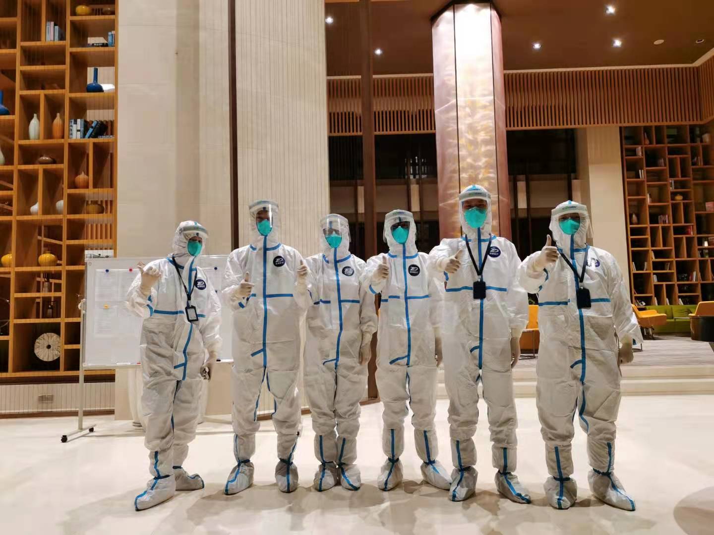 7小伙伴合影.jpg 7小伙伴合影.jpg